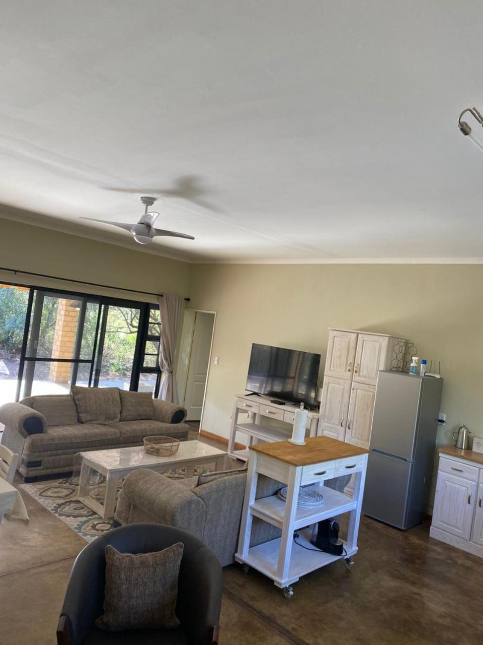 Olienhoff Guesthouse And Rest Camp Otavi Exterior foto